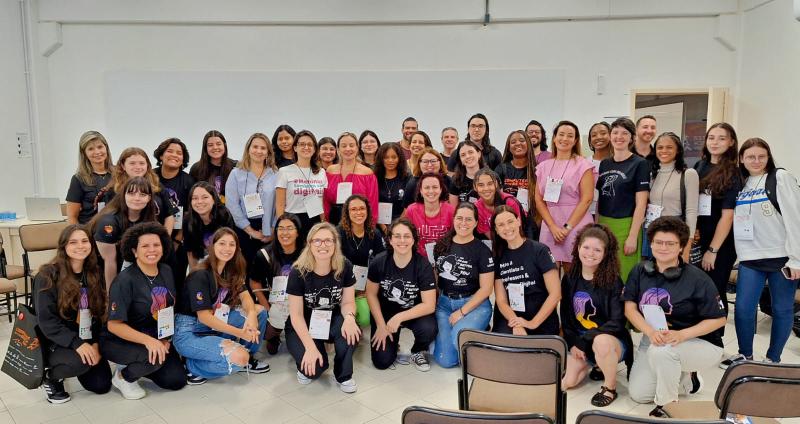 Featured image of post Participação no Computer on The Beach em conjunto com Meninas Digitais